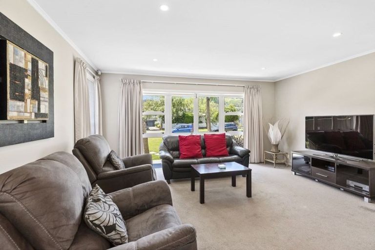 Photo of property in 13 Nathan Street, Tawa, Wellington, 5028
