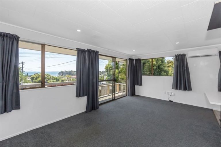 Photo of property in 12 Kauri Road, Stanmore Bay, Whangaparaoa, 0932