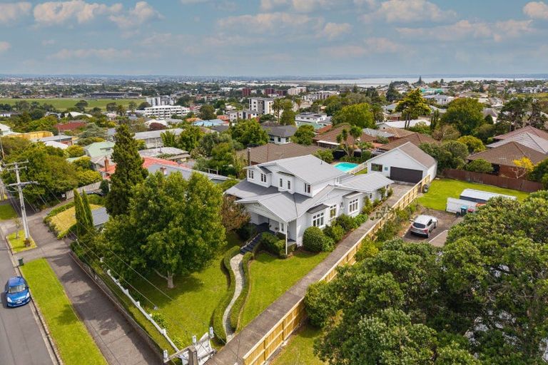 Photo of property in 10 New Windsor Road, Avondale, Auckland, 0600