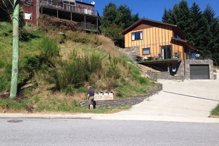 Photo of property in 229a Fernhill Road, Sunshine Bay, Queenstown, 9300