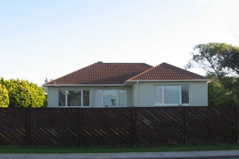 Photo of property in 66 Main Road, Titahi Bay, Porirua, 5022
