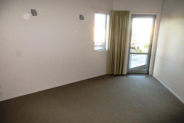 Photo of property in 9/4u Seaview Road, Paraparaumu Beach, Paraparaumu, 5032