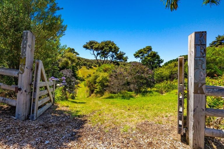 Photo of property in 789 Wilson Road, South Head, 0874