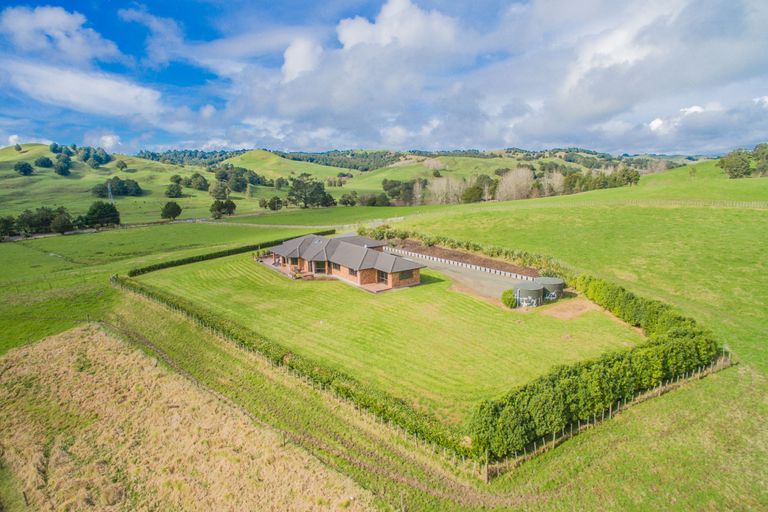 Photo of property in 66 Paparoa Road, Mangapai, Whangarei, 0178