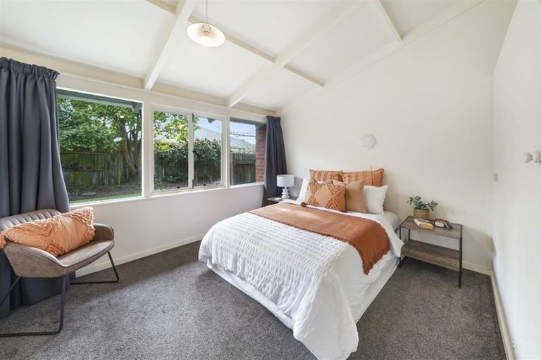 Photo of property in 65 Westburn Terrace, Burnside, Christchurch, 8041