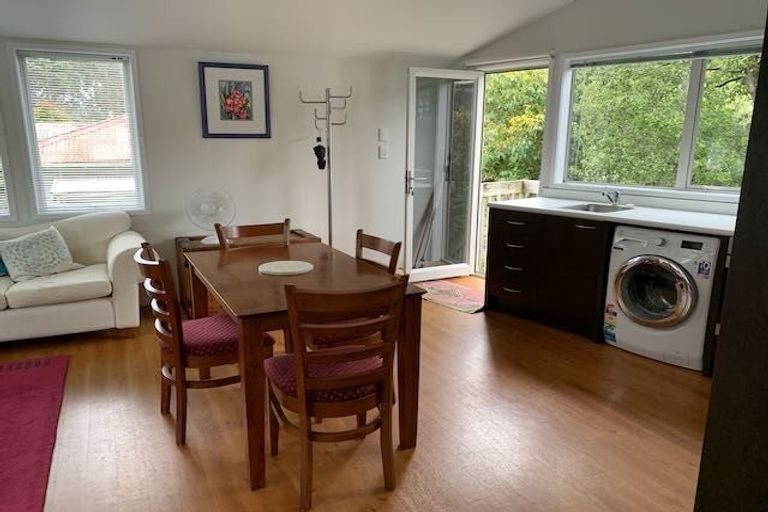 Photo of property in 6 Beresford Street, Bayswater, Auckland, 0622