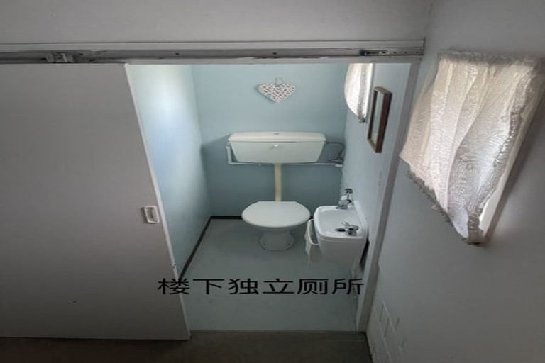 Photo of property in 76 Bruce Road, Glenfield, Auckland, 0629