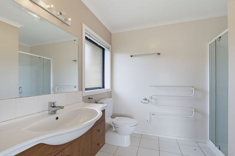 Photo of property in 5 Duggan Drive, Owhata, Rotorua, 3010
