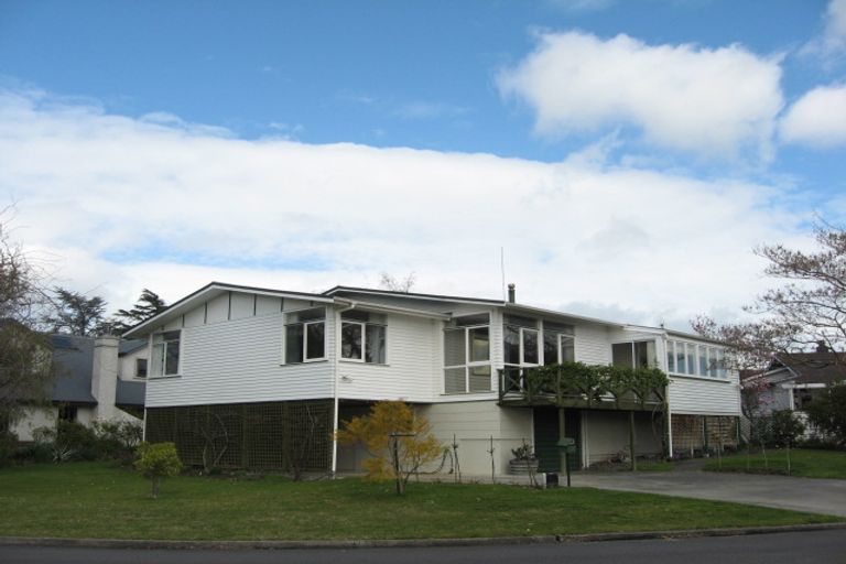 Photo of property in 18 Mchardy Street, Havelock North, 4130