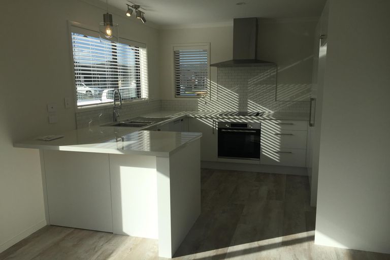 Photo of property in 18 Ruru Street, Cambridge, 3434