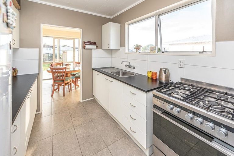 Photo of property in 140 Puriri Street, Castlecliff, Whanganui, 4501