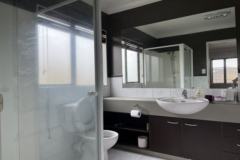 Photo of property in 4 Lissleton Drive, East Tamaki, Auckland, 2013