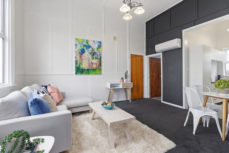 Photo of property in 144 Rongotai Road, Kilbirnie, Wellington, 6022