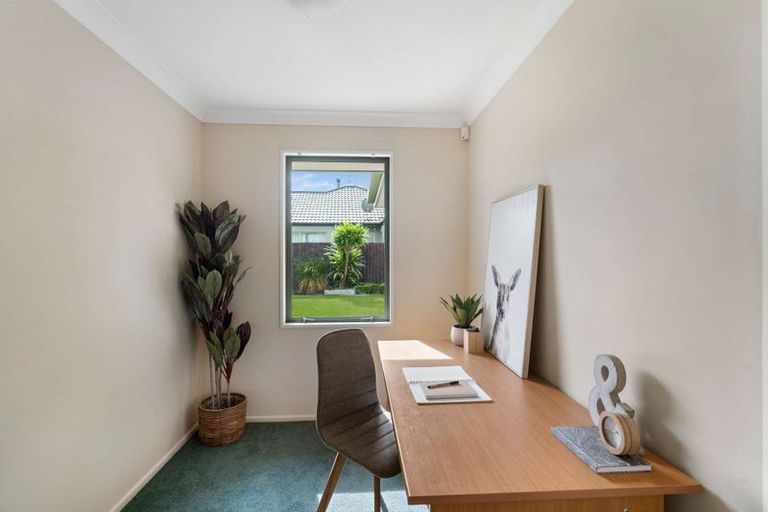 Photo of property in 12 Rembrandt Drive, Rolleston, 7614