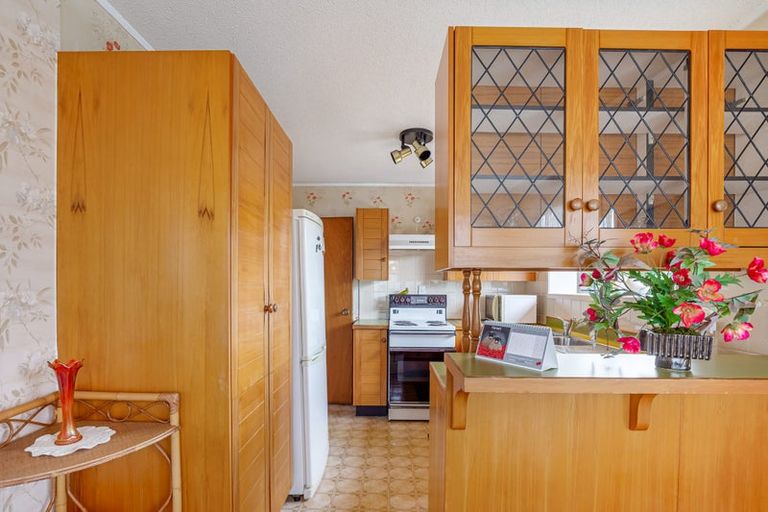 Photo of property in 8 Chablis Place, Henderson, Auckland, 0612