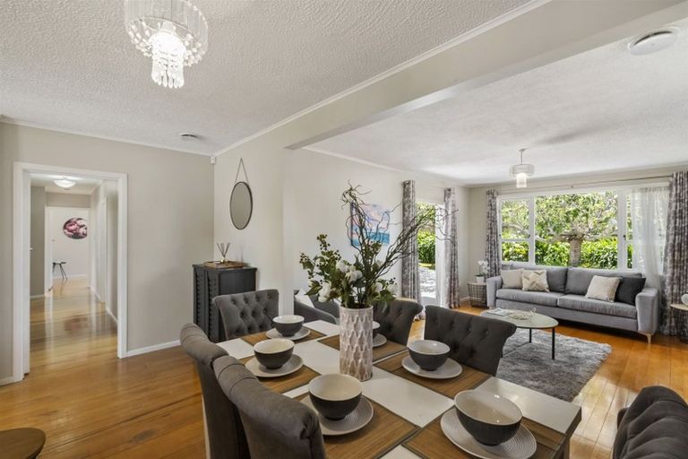 Photo of property in 1/24 Lyttelton Avenue, Forrest Hill, Auckland, 0620