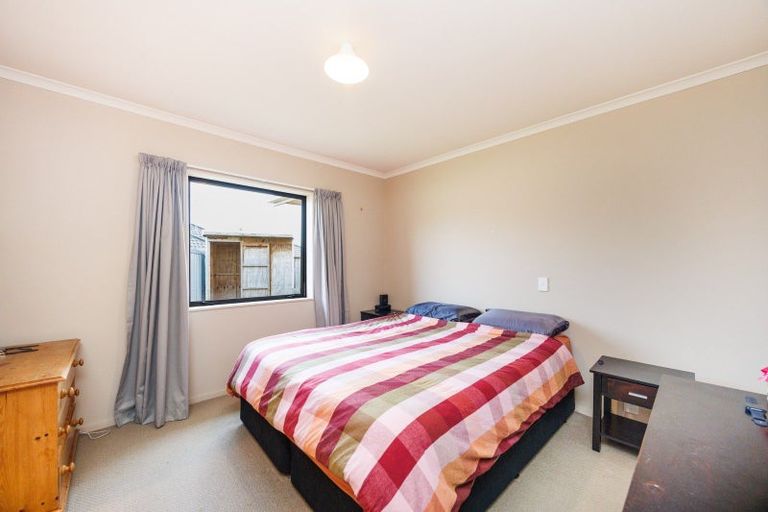 Photo of property in 23 Woodgate Court, Fitzherbert, Palmerston North, 4410