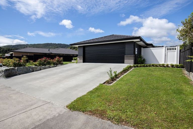 Photo of property in 17 Ridgeway Drive, Greymouth, 7805