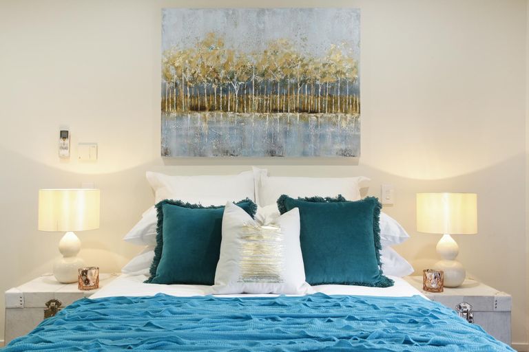 Photo of property in 24 Atarua Gardens, Waiatarua, Auckland, 0604