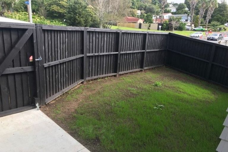 Photo of property in 1 Danden Way, Pukekohe, 2120