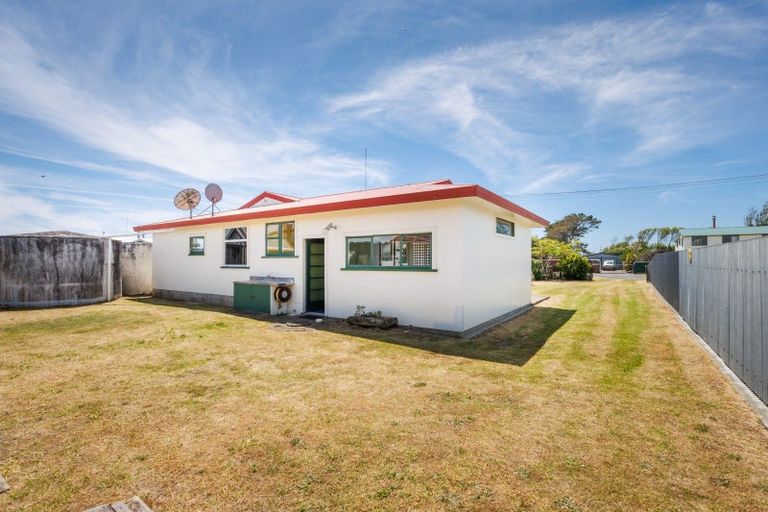 Photo of property in 1941 Parewanui Road, Parewanui, Bulls, 4894