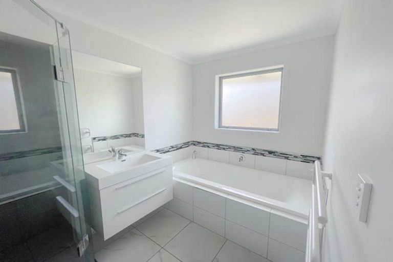 Photo of property in 98 Cumberland Drive, Flagstaff, Hamilton, 3210