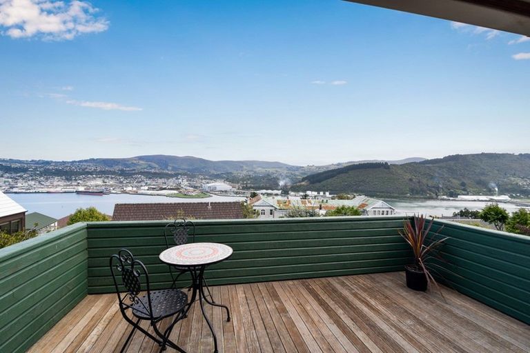 Photo of property in 207 Larnach Road, Waverley, Dunedin, 9013