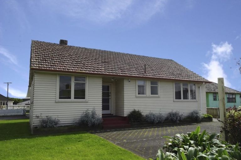 Photo of property in 2 Takahe Street, Frankton, Hamilton, 3204