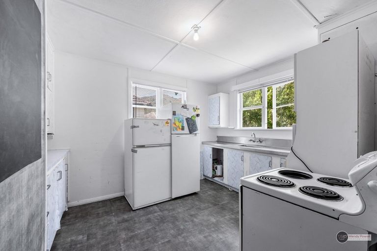 Photo of property in 36 Fleet Street, Naenae, Lower Hutt, 5011