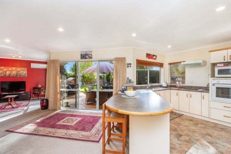 Photo of property in 6 Chatswood Place, Rototuna, Hamilton, 3210