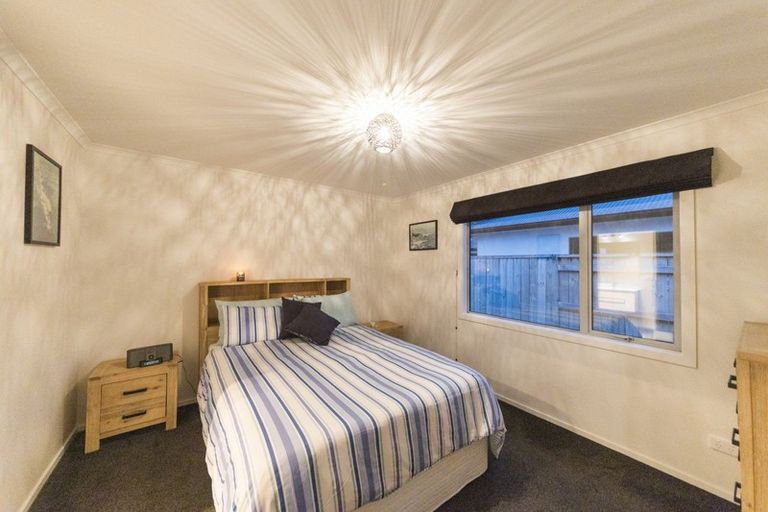 Photo of property in 6 Cardiff Street, Highbury, Palmerston North, 4412