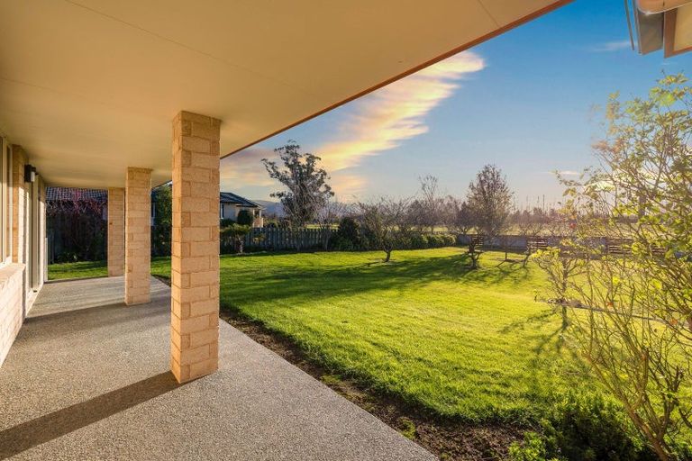 Photo of property in 17 Bond Street, Waimate, 7924