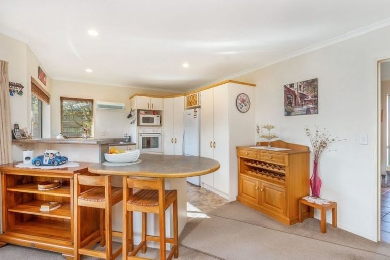 Photo of property in 6 Chatswood Place, Rototuna, Hamilton, 3210