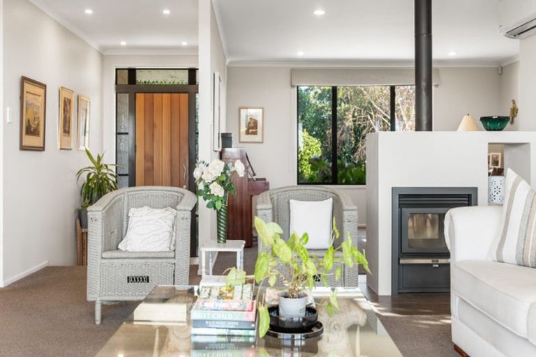 Photo of property in 44 Grace James Road, Pukekohe, 2120