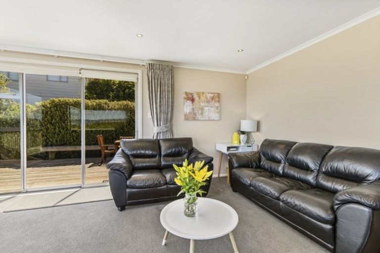 Photo of property in 43 Cedar Street, Maungaraki, Lower Hutt, 5010