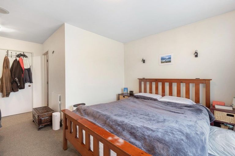 Photo of property in 279 Fernhill Road, Sunshine Bay, Queenstown, 9300