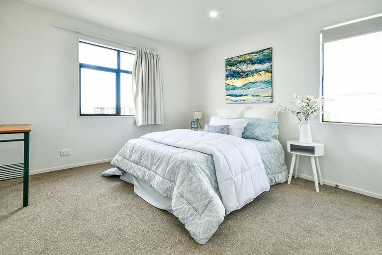 Photo of property in 23 Alliance Lane, Papakura, 2110