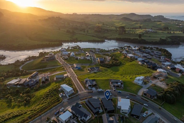 Photo of property in 97 Rangitahi Road, Raglan, 3225