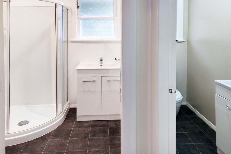 Photo of property in 270 Waddington Drive, Naenae, Lower Hutt, 5011