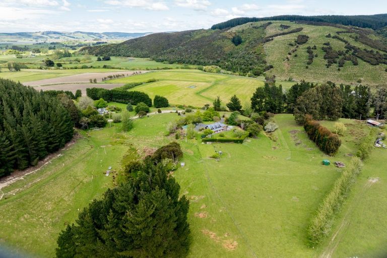 Photo of property in 292 Waipori Falls Road, Berwick, Outram, 9073