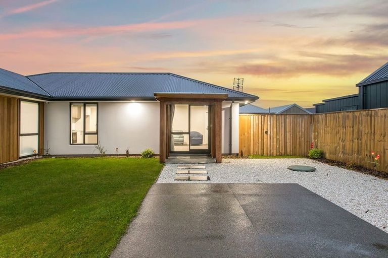 Photo of property in 53 River Stone Drive, Halswell, Christchurch, 8025