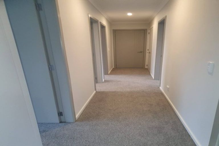 Photo of property in 43b Wainuiomata Road, Wainuiomata, Lower Hutt, 5014