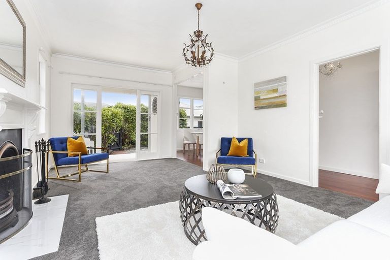 Photo of property in 14 Church Road, Mangere Bridge, Auckland, 2022