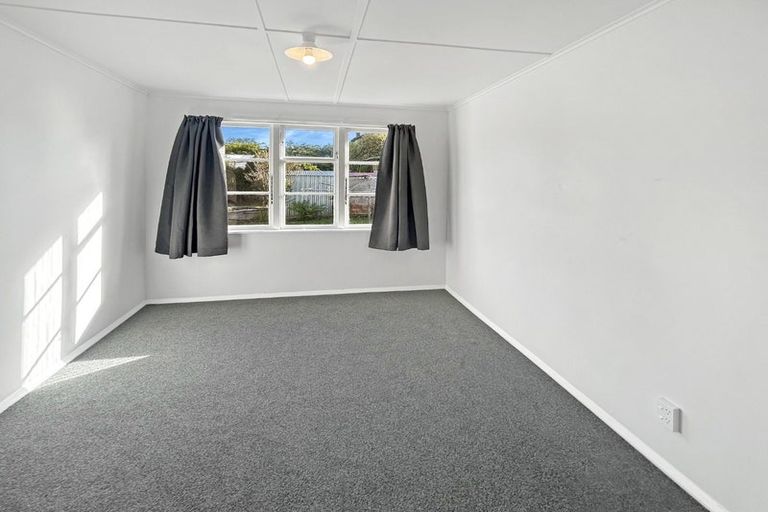 Photo of property in 3 Third Street, Lansdowne, Masterton, 5810