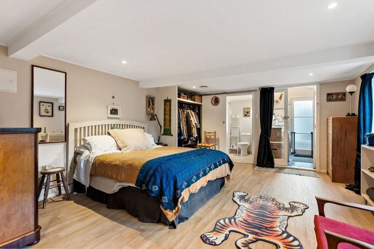 Photo of property in 20 Lake Road, Devonport, Auckland, 0624