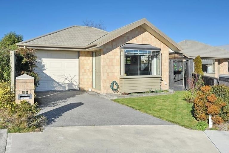 Photo of property in 24 Bayliss Close, Northwood, Christchurch, 8051