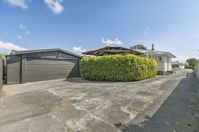 Photo of property in 1/29 Hill Crescent, Papakura, 2110