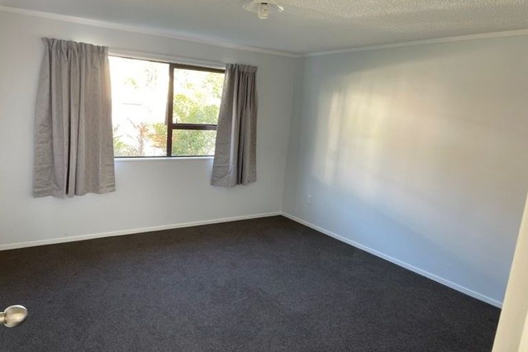 Photo of property in 63 Percy Dyett Drive, Karori, Wellington, 6012