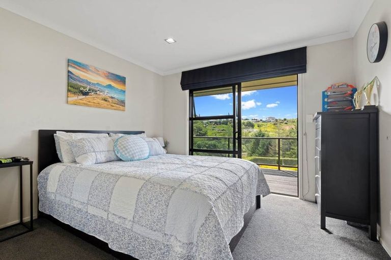 Photo of property in 14 Regis Lane, Flat Bush, Auckland, 2019