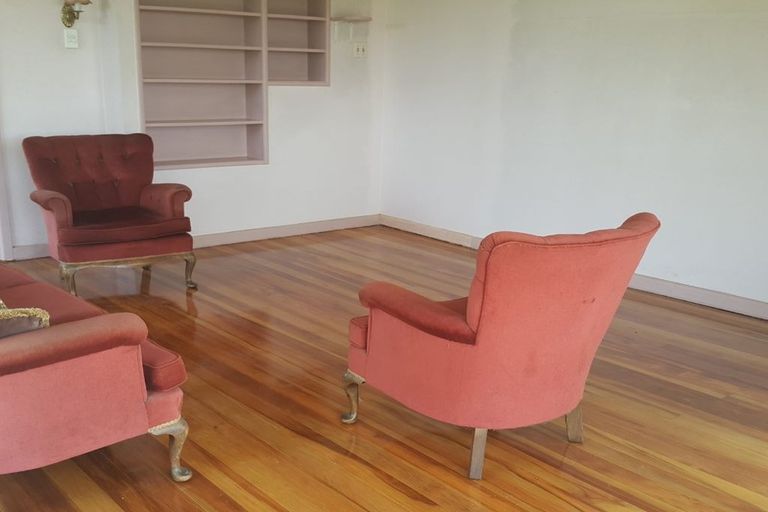 Photo of property in 3 Lewis Road, Pakuranga, Auckland, 2010